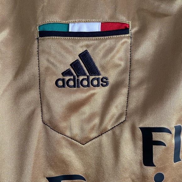 AC Milan 2013/14 gold set jersey like new - Picture 3 of 6